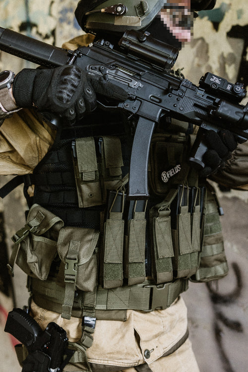 Double pouch for pistol magazines