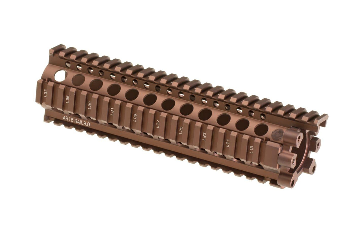 Madbull Daniel Defense 9 Tommer Lite Skinne