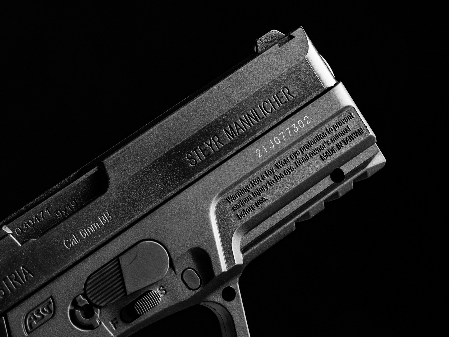 Steyr M9-A1 Pistol