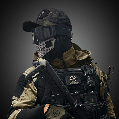 Fullface-maske til airsoft med termisk linse, set forfra
