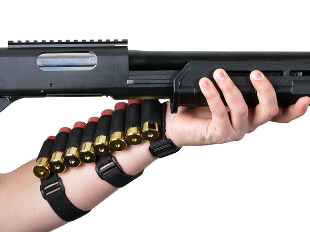 Arm shotshell pouch for 8 rounds