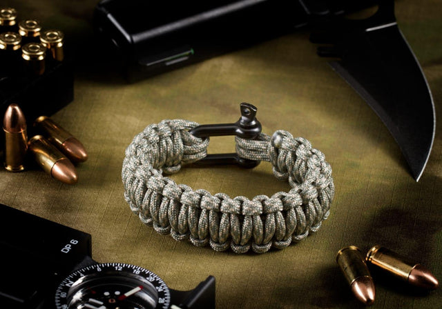 Invader Gear Shackle Bracelet
