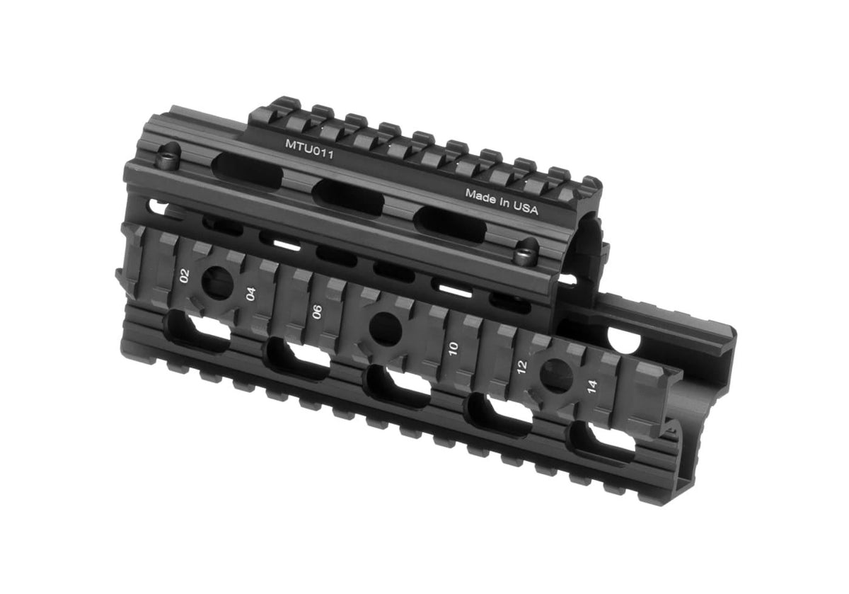 Leapers AK47 YU Quad Skinne Forskæfte - Sort