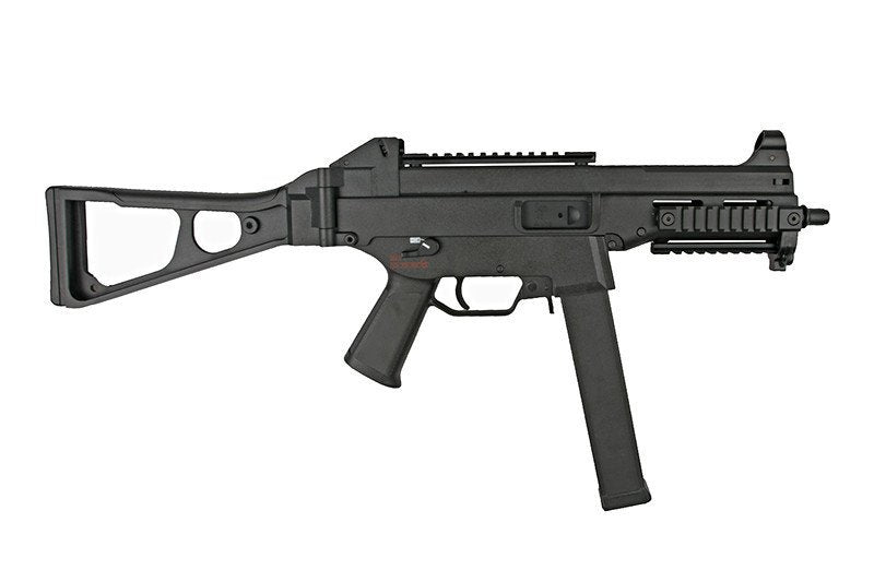 H&amp;K UMP SUBMACHINE GUN 