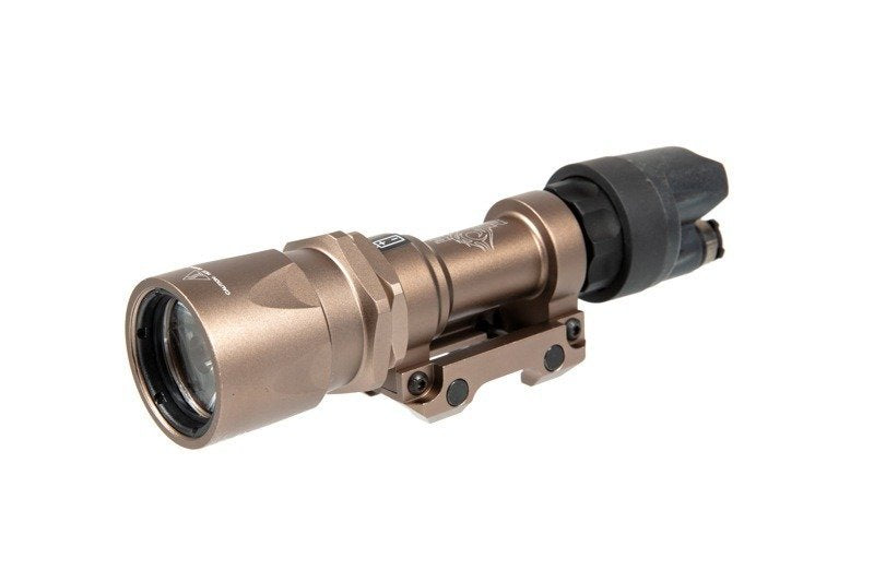 M951 TACTICAL LIGHT - DARK EARTH