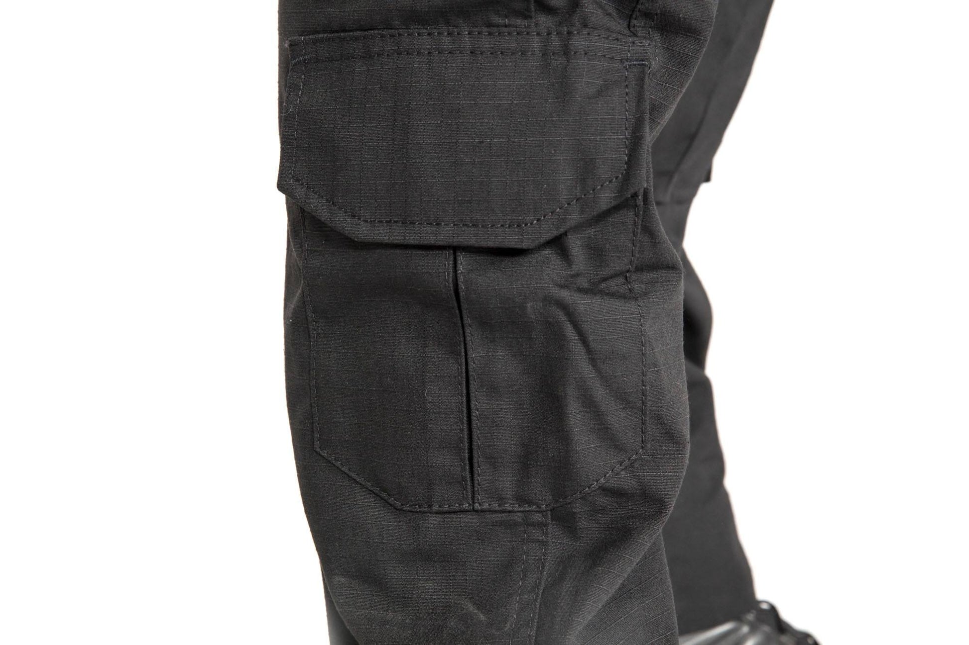 Combat G3 Uniform. Hardball tøj Airsoftgeek.dk tilbyder gratis levering til hele Danmark (Minimum 400 kr) Stort udvalg af Airsoft, Hardball og Softguns til Danmarks billigste priser og omgående levering!