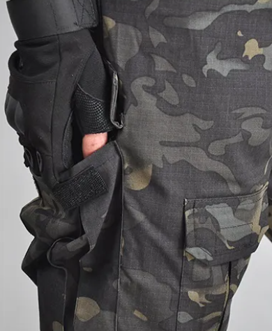 Military Shirt &amp; Pants w/ Knee Pads - Multicam