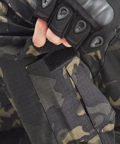 Military Shirt &amp; Pants w/ Knee Pads - Multicam